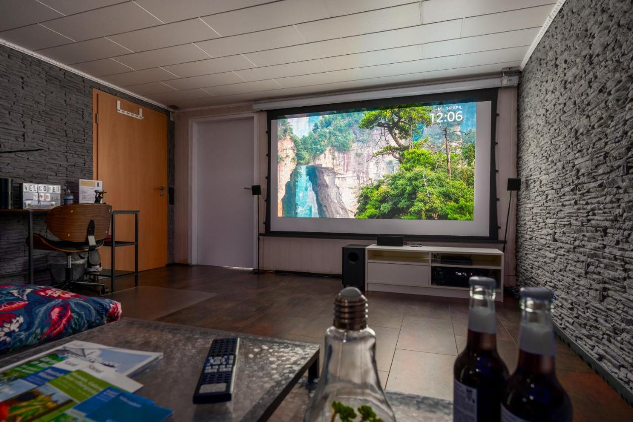 Home Cinema Кассель Экстерьер фото
